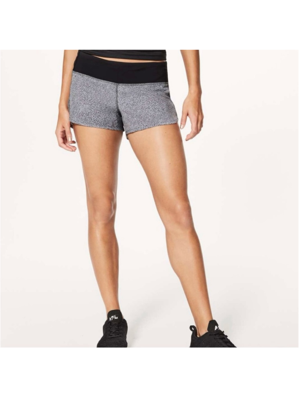 Lululemon Run Speed Short 2.5 Fractal Alpine White Black Size 4